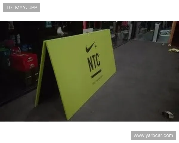 透视网足球围挡对球员视线优化的科学设计